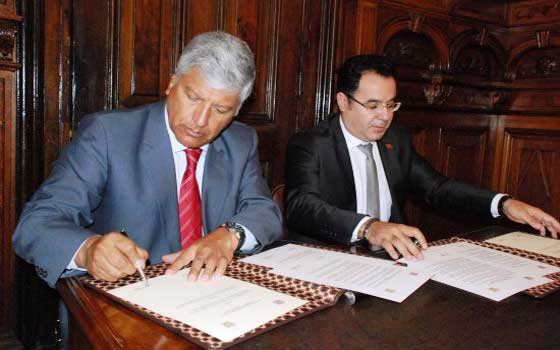 اتفاقية-توأمة-تجمع-طنجة-المغربية-و-فال-باراييسو-الشيلية
